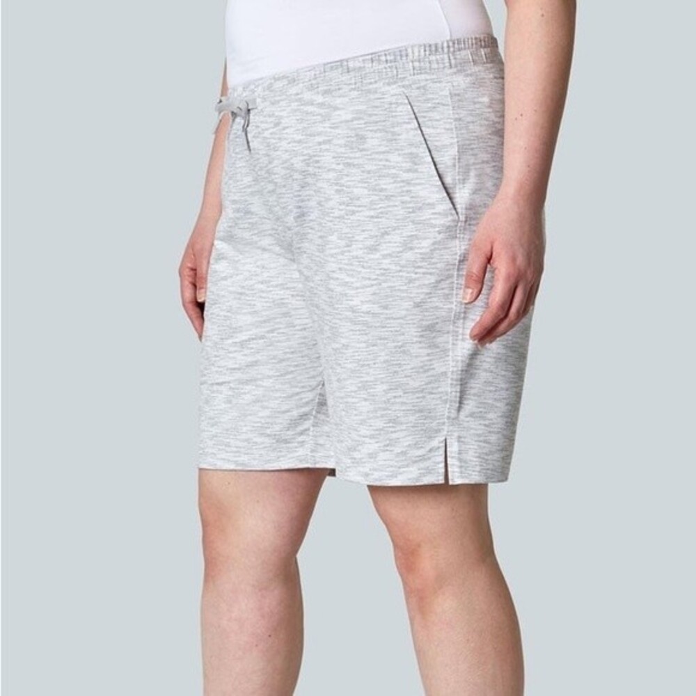 Mondetta Bermuda Shorts White Grey Space Dye Comfortable Athleisure Size Medium
